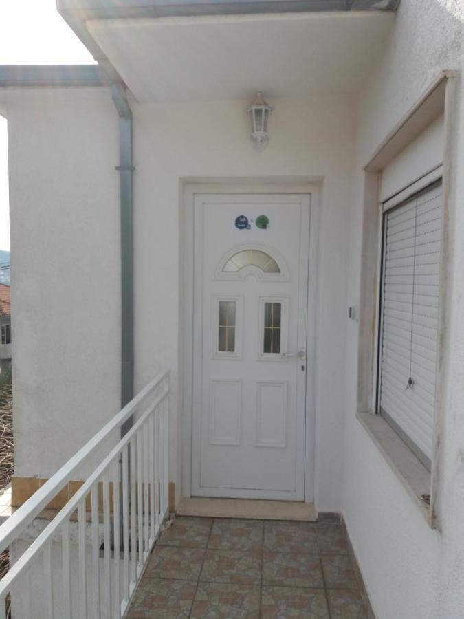 Apartment Meri Трогир Экстерьер фото