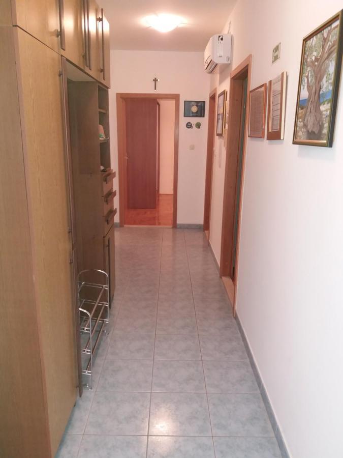 Apartment Meri Трогир Экстерьер фото