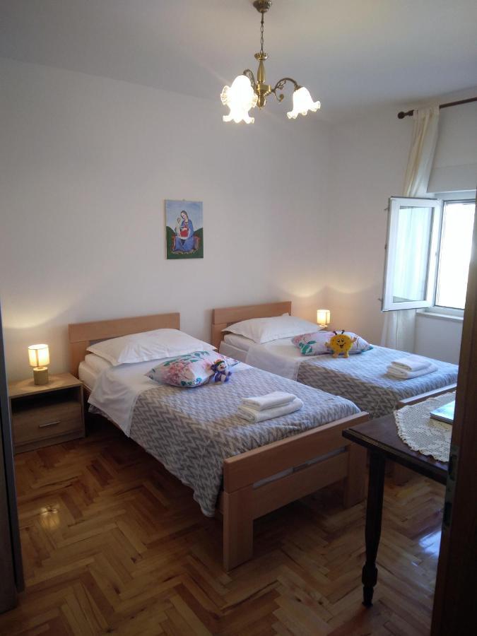 Apartment Meri Трогир Экстерьер фото